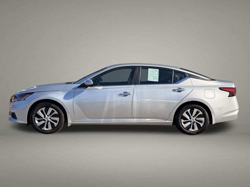2022 Nissan Altima 2.5 S photo 2