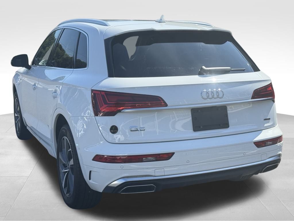 2022 Audi Q5 45 S line Premium photo 2
