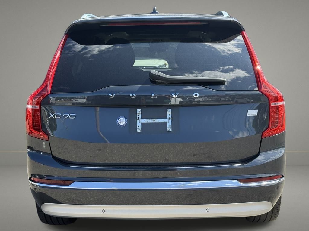 Used 2022 Volvo XC90 Recharge Plug-In Hybrid eAWD Inscription 6 Seater SUV