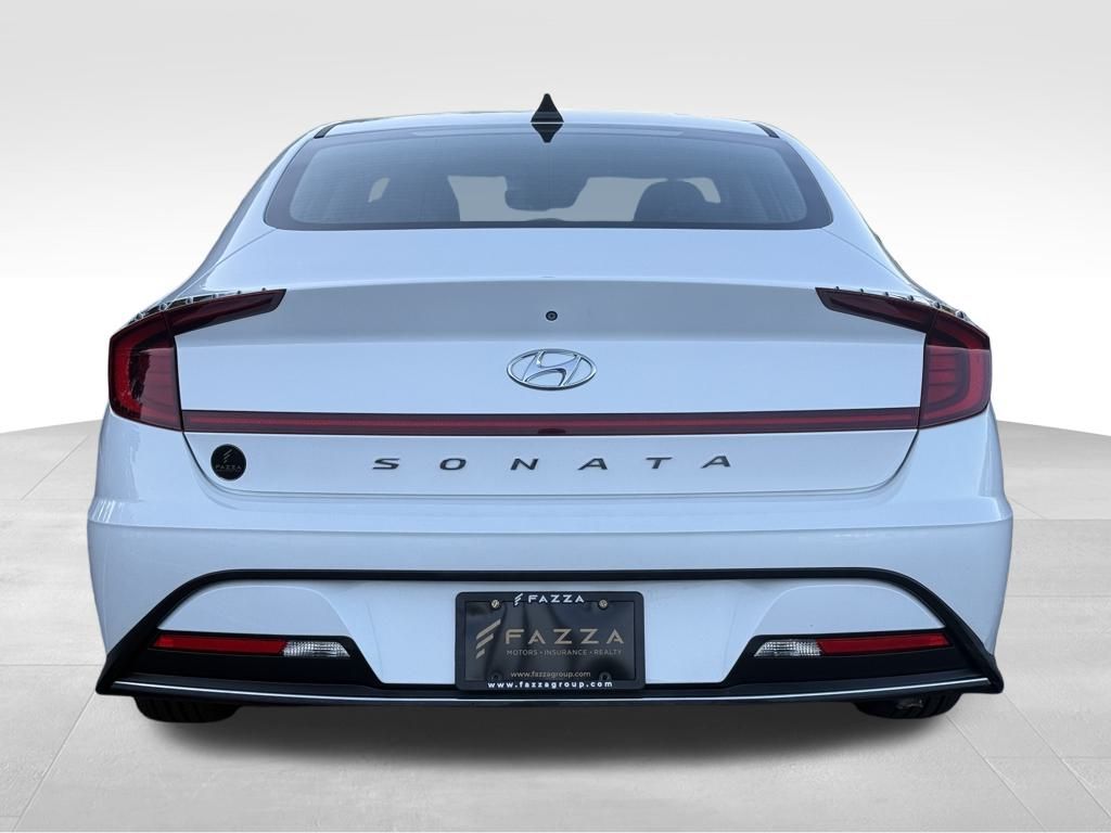 2022 Hyundai Sonata SE photo 4