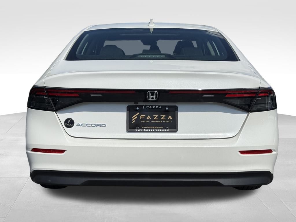 2023 Honda Accord EX photo 4
