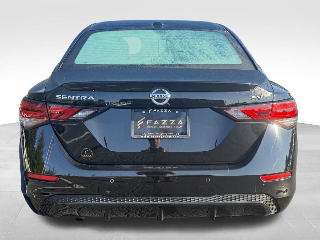 2022 Nissan Sentra SV photo 3