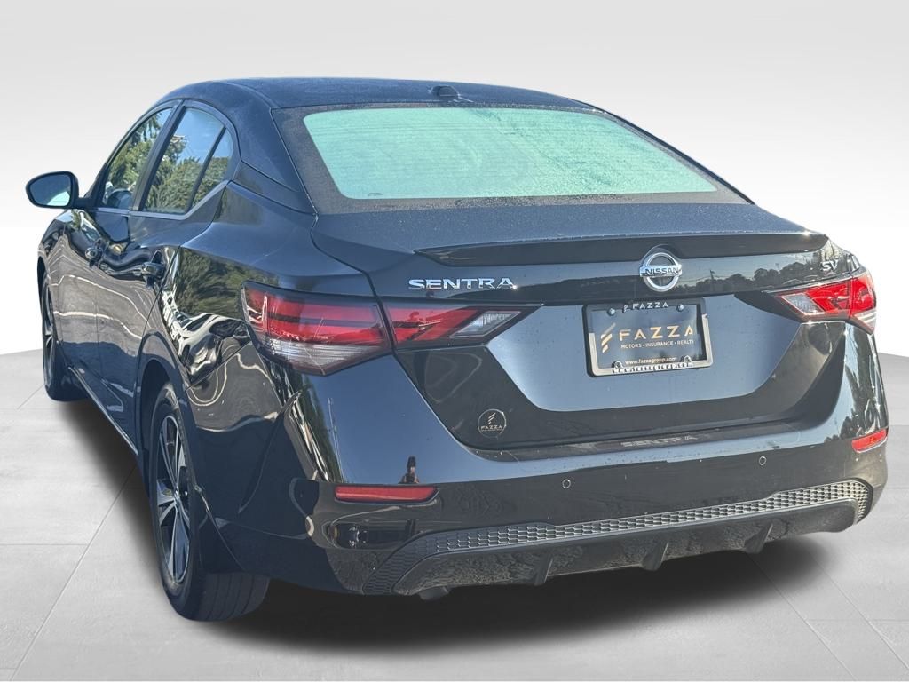 2022 Nissan Sentra SV photo 2