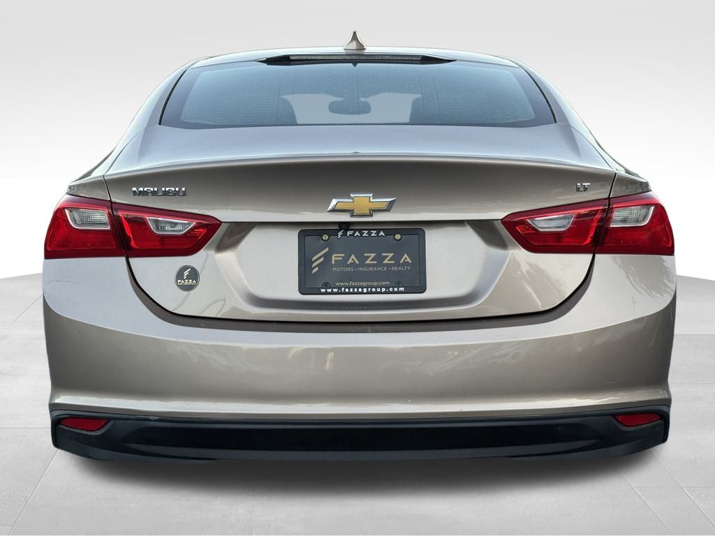 2018 Chevrolet Malibu 1LT photo 4