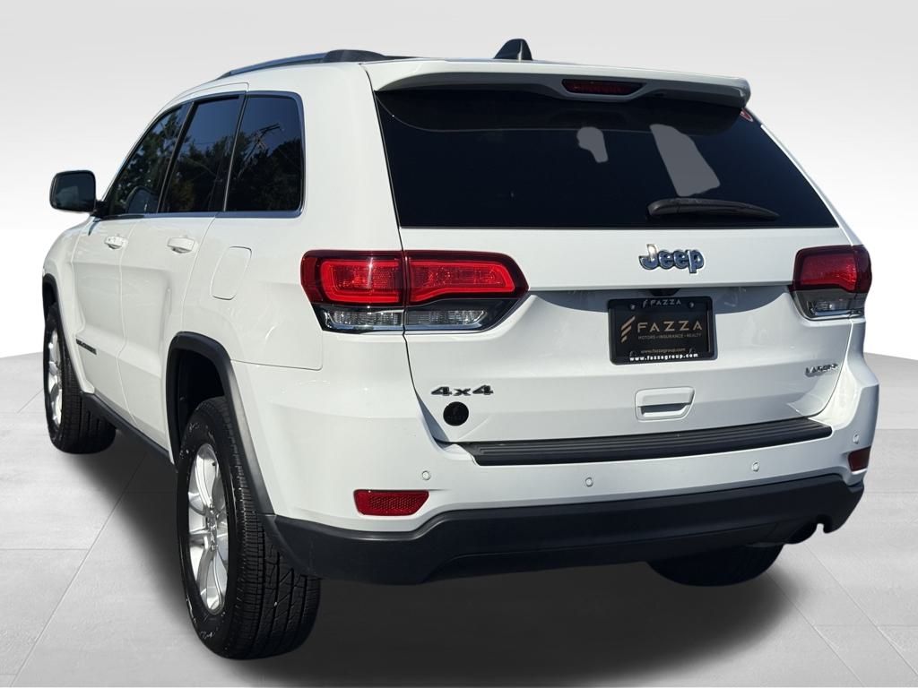 2021 Jeep Grand Cherokee Laredo E photo 3