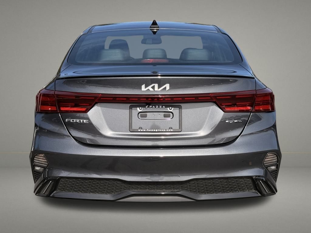 2023 Kia Forte GT-Line photo 4