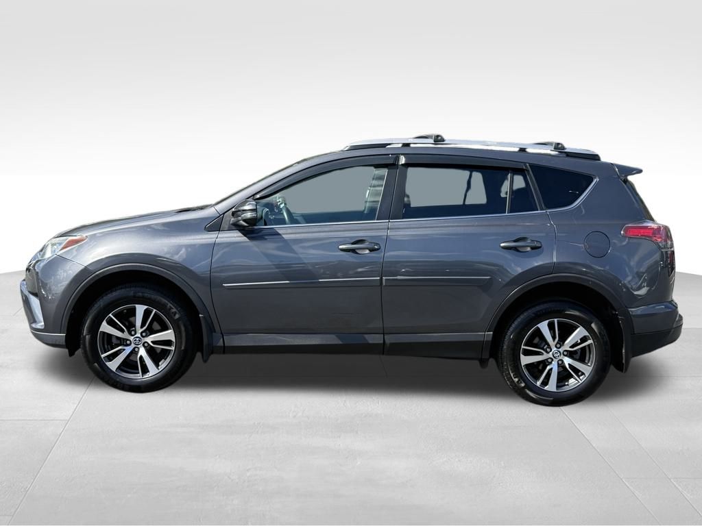 2018 Toyota RAV4 Adventure XLE photo 2
