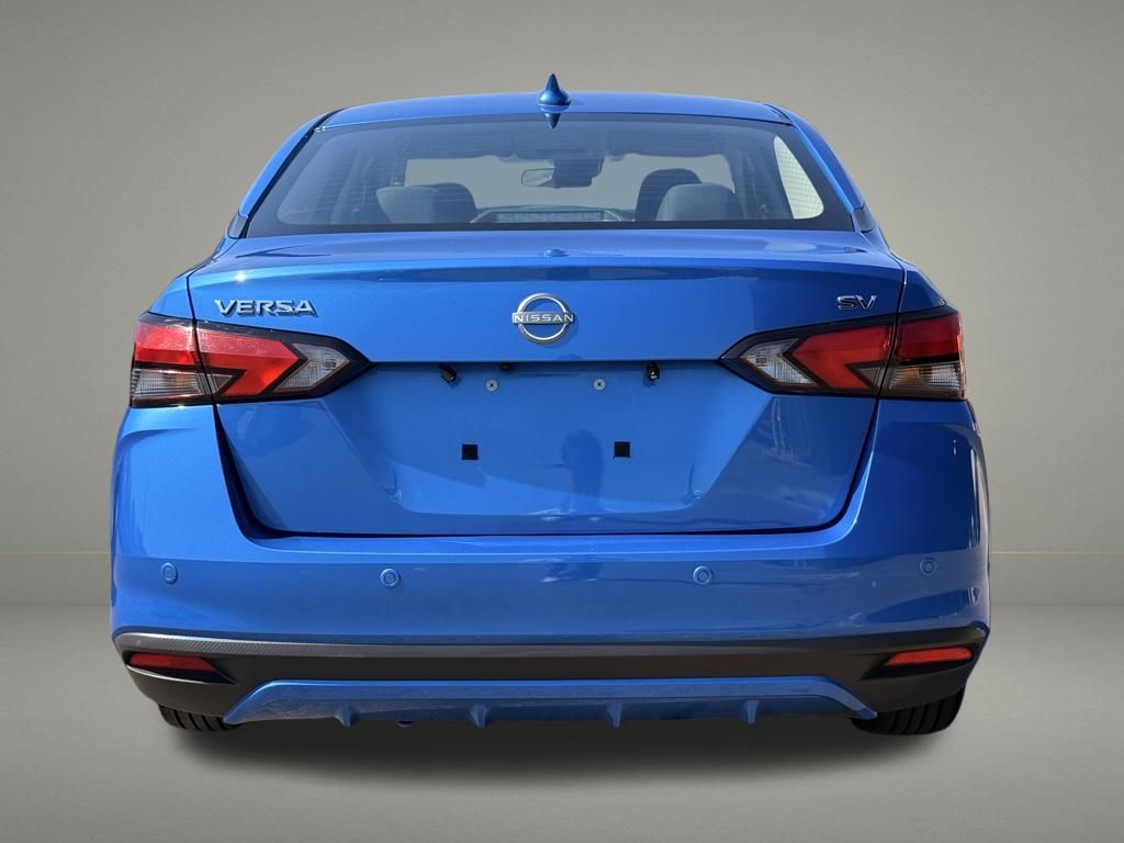2023 Nissan Versa 1.6 SV photo 4