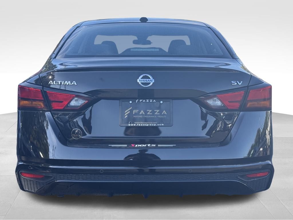 2022 Nissan Altima 2.5 SV photo 4