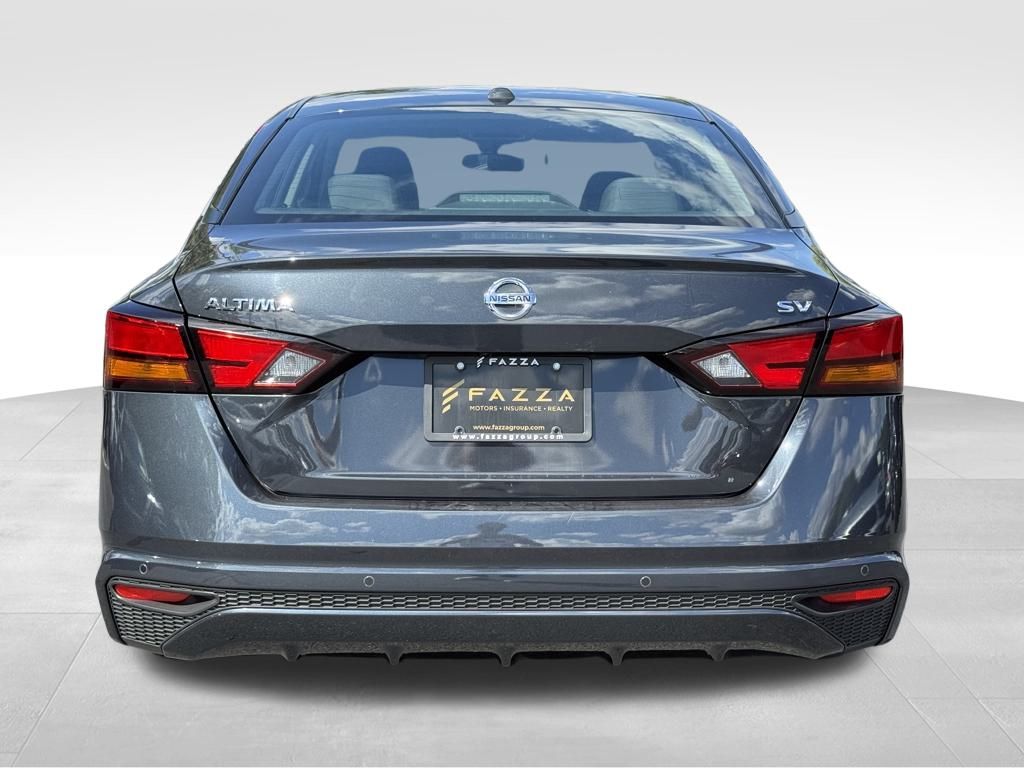 2022 Nissan Altima 2.5 SV photo 4