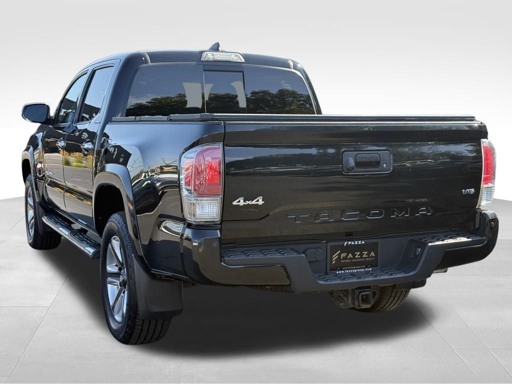 2018 Toyota Tacoma Limited V6 photo 2
