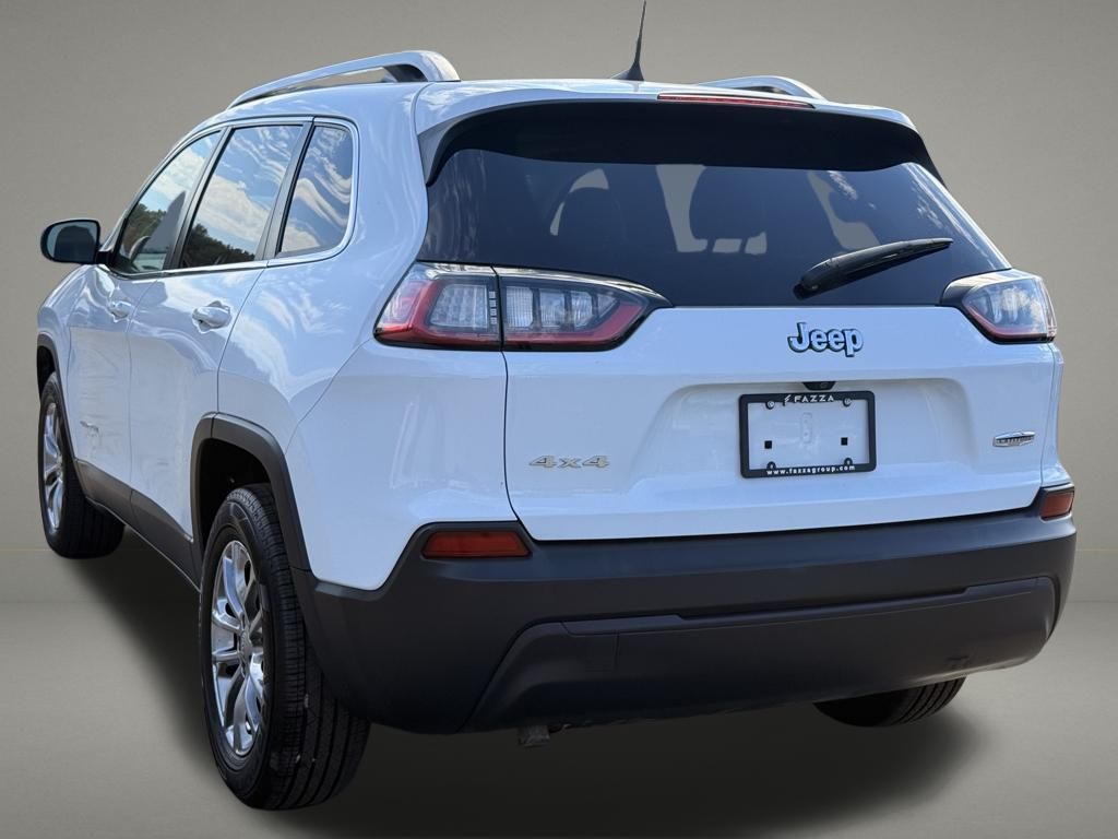 2019 Jeep Cherokee Latitude photo 2