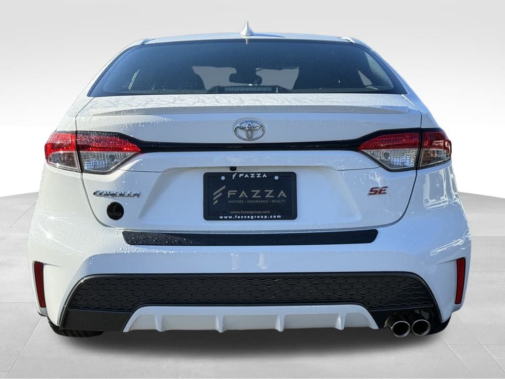 2021 Toyota Corolla SE photo 3