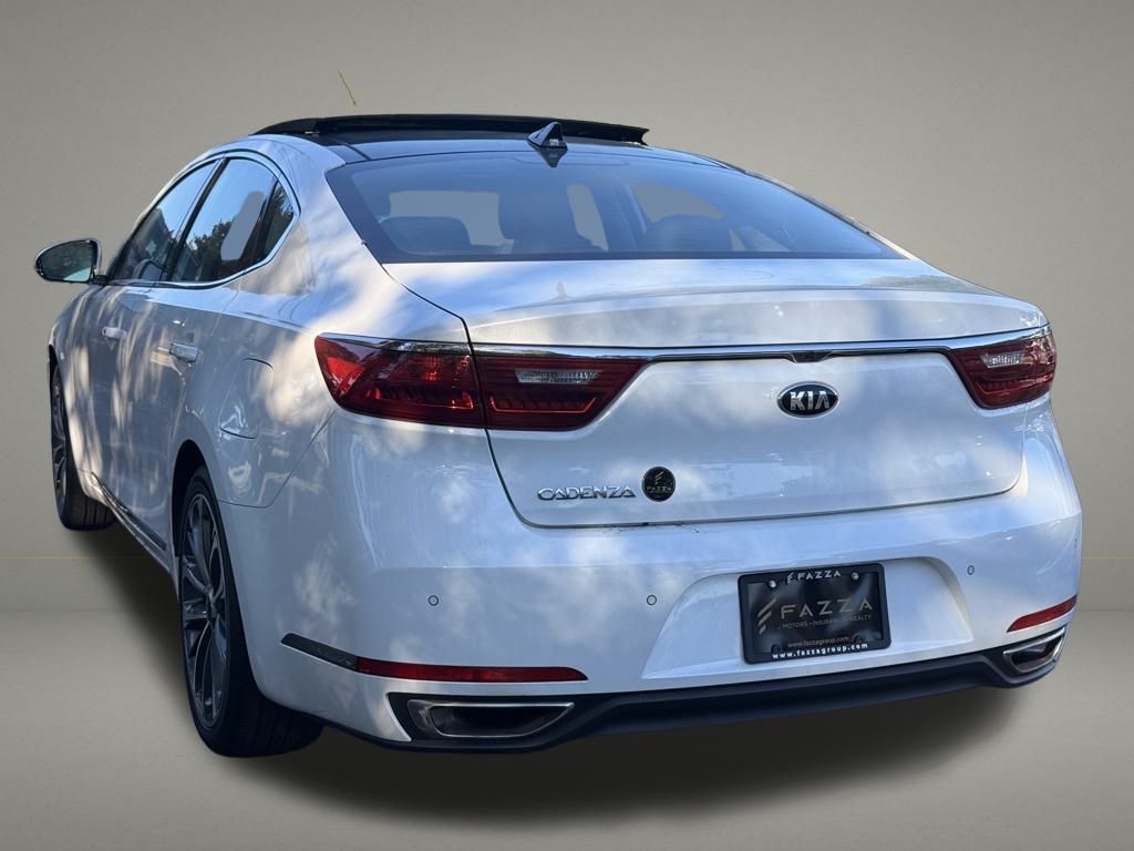 2019 Kia Cadenza Technology photo 3