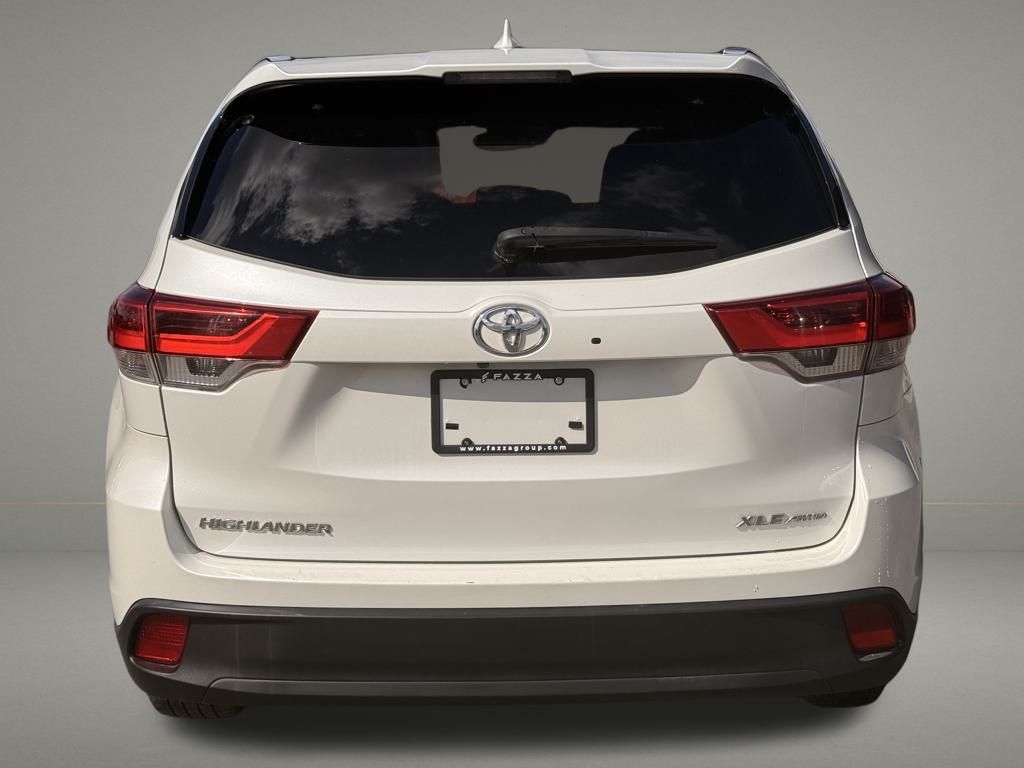 2019 Toyota Highlander SE XLE photo 4
