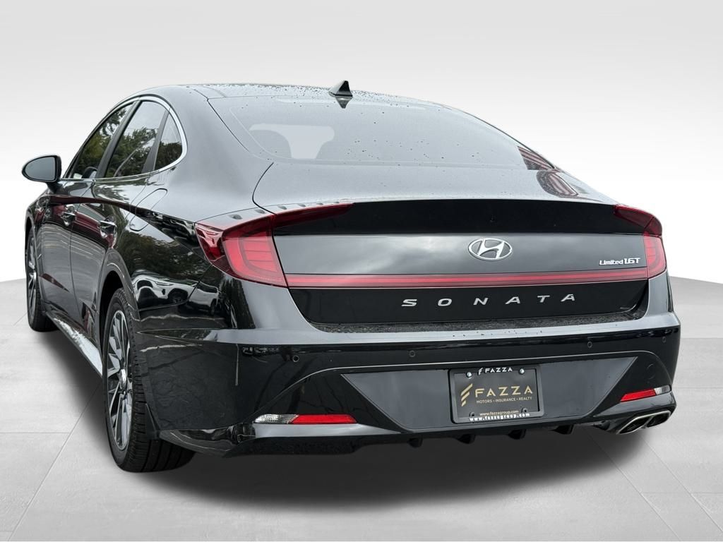 2022 Hyundai Sonata Limited photo 3