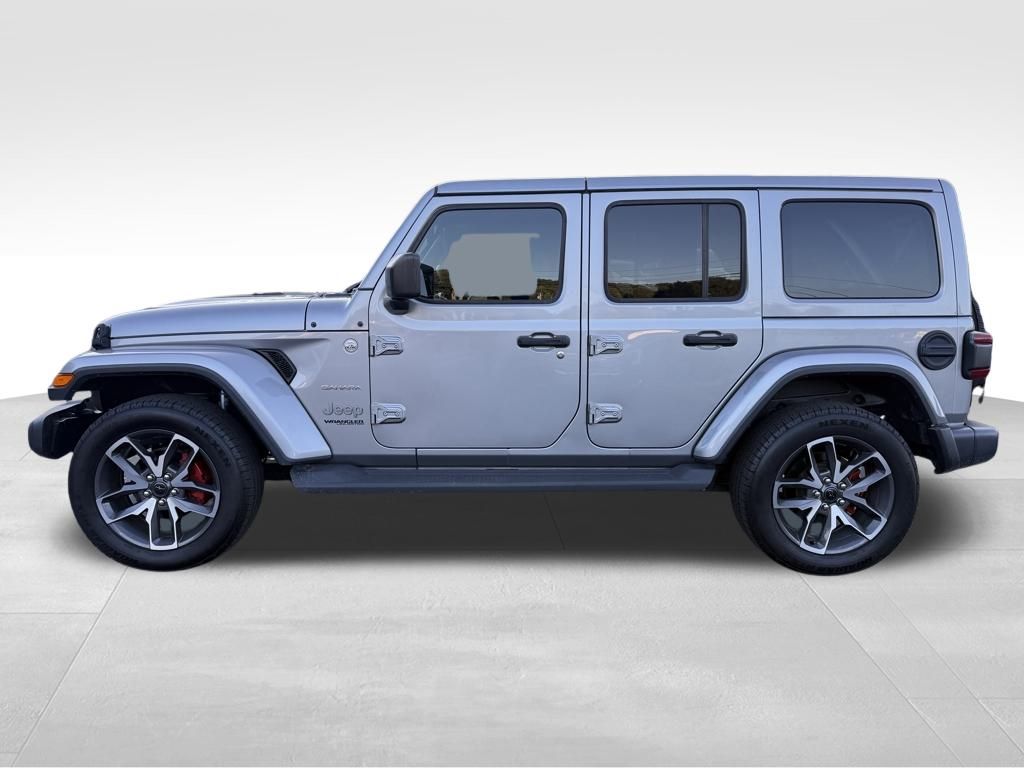 2019 Jeep Wrangler Unlimited Sahara photo 2