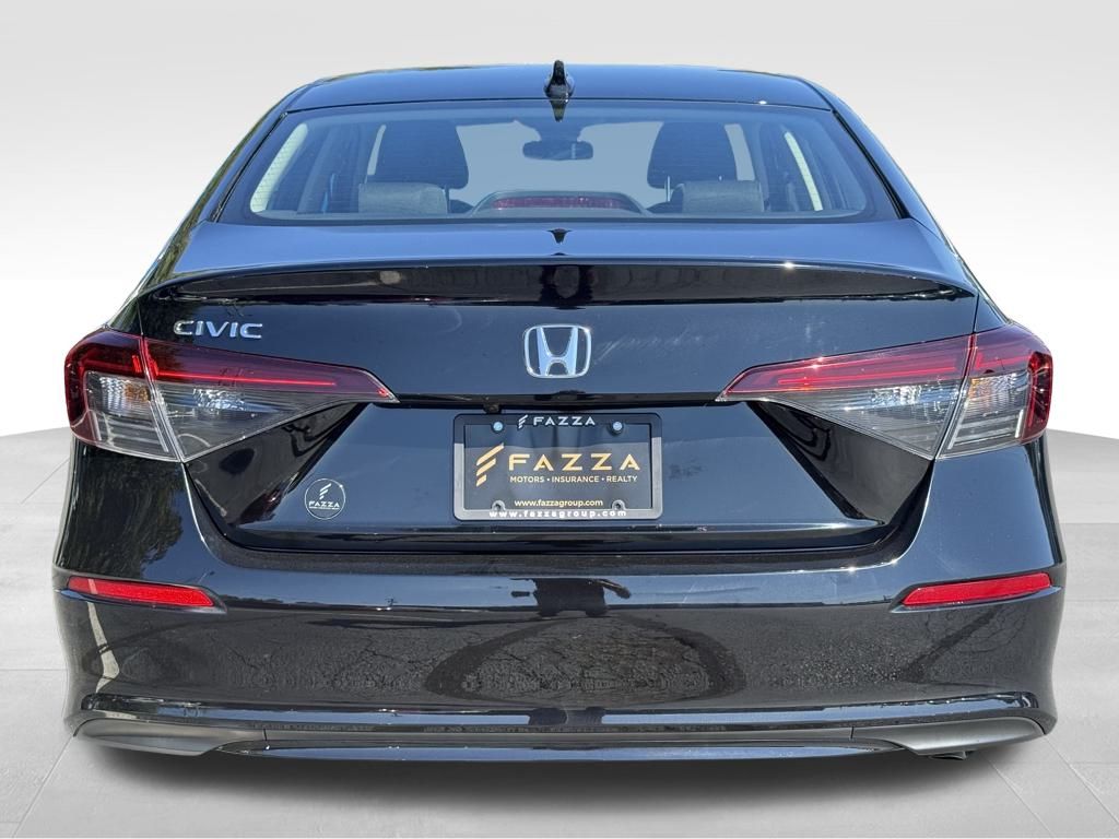 2025 Honda Civic LX photo 4