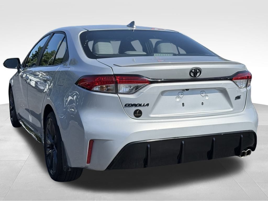 2024 Toyota Corolla SE photo 3