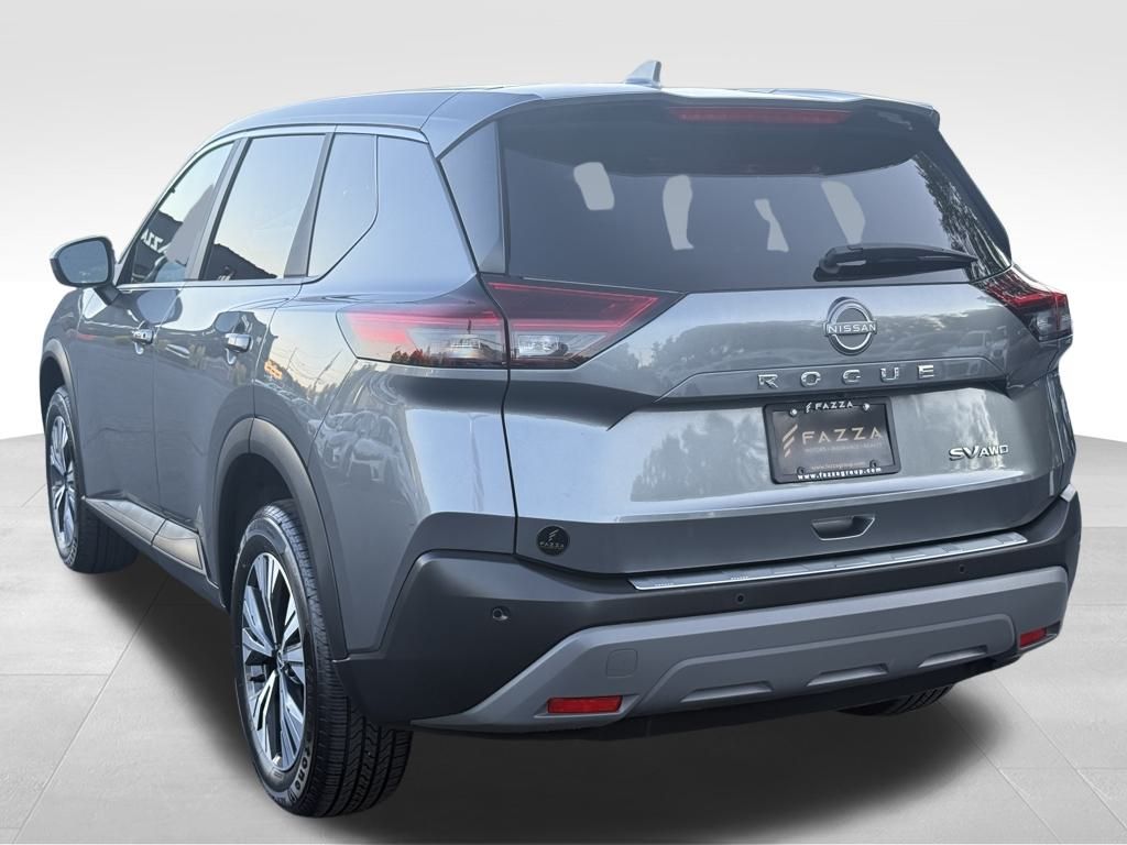 2023 Nissan Rogue SV photo 2