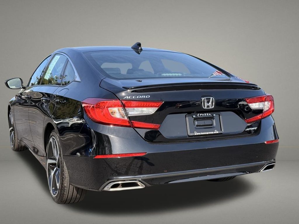 2022 Honda Accord Sport photo 3