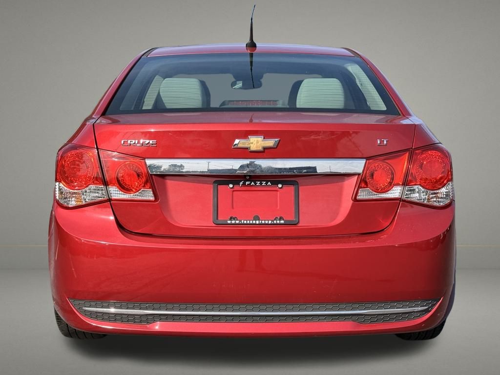 2013 Chevrolet Cruze photo 4