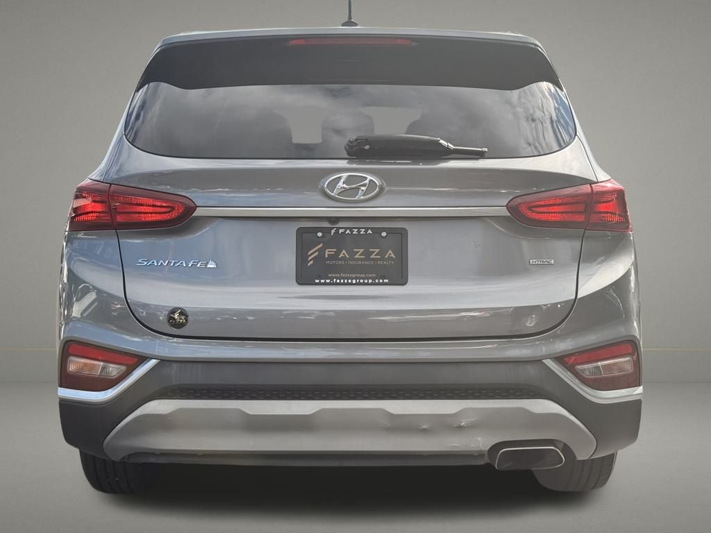 2020 Hyundai Santa Fe SE photo 3