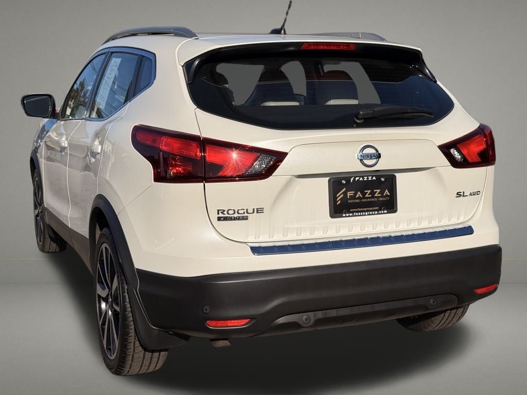 2019 Nissan Rogue Sport SL photo 3