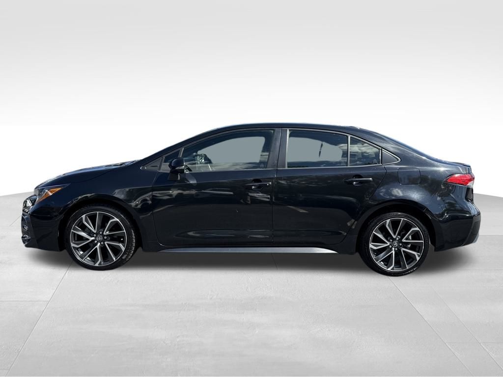 2021 Toyota Corolla SE photo 2