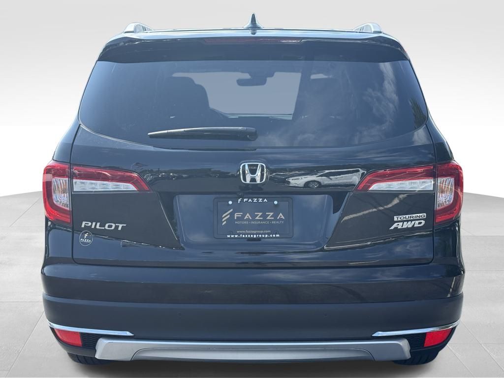 2022 Honda Pilot Touring photo 3