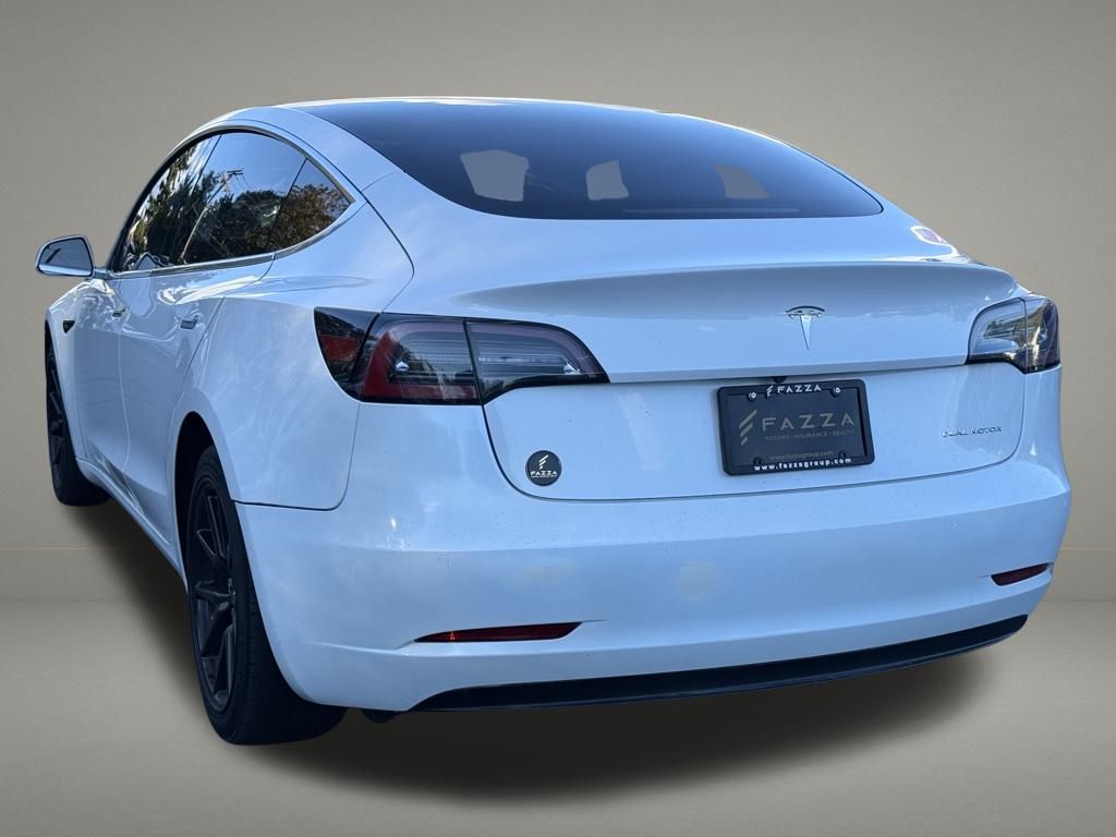 2020 Tesla Model 3 Long Range photo 3