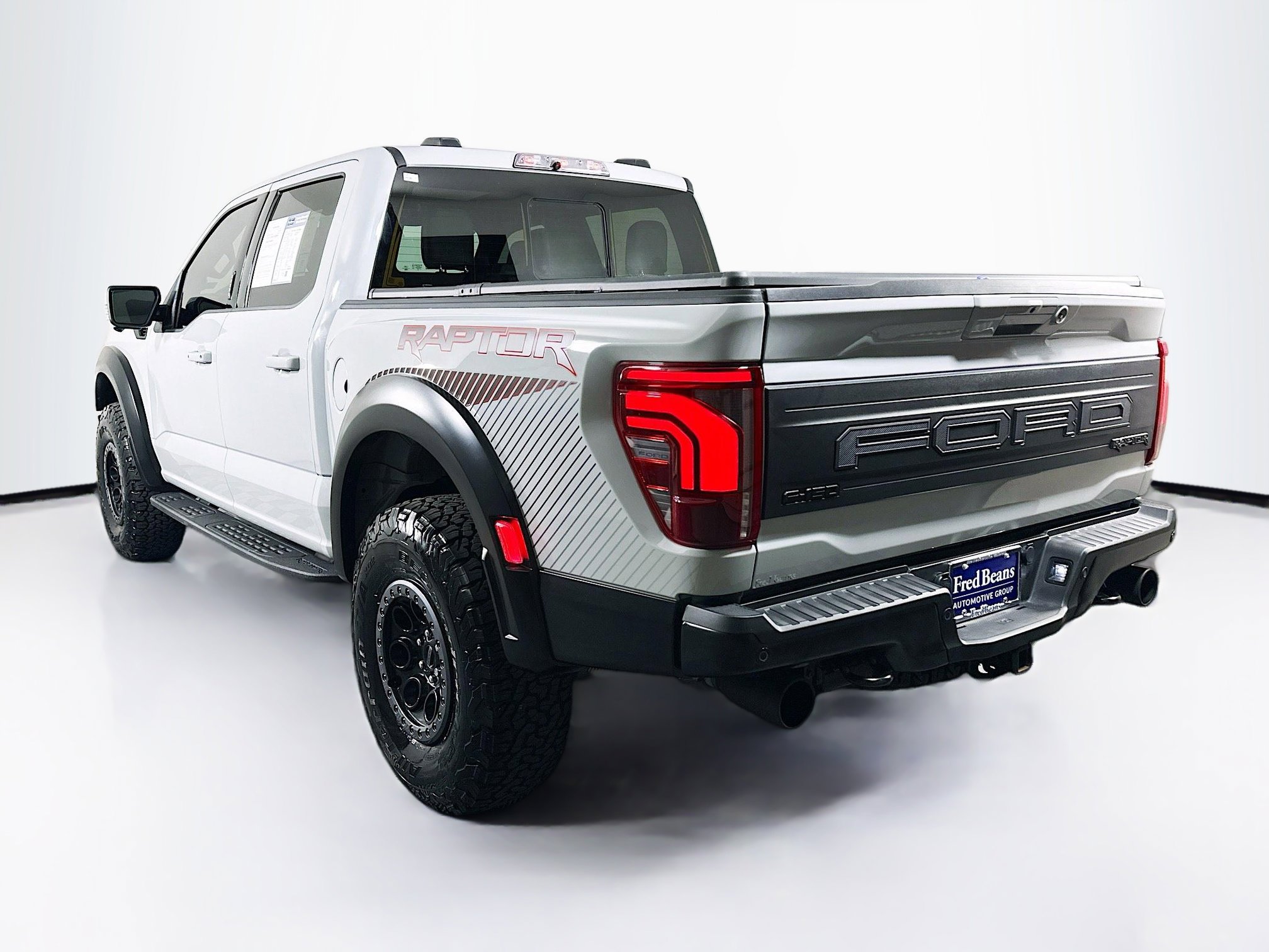 2024 Ford F-150 Raptor photo 3