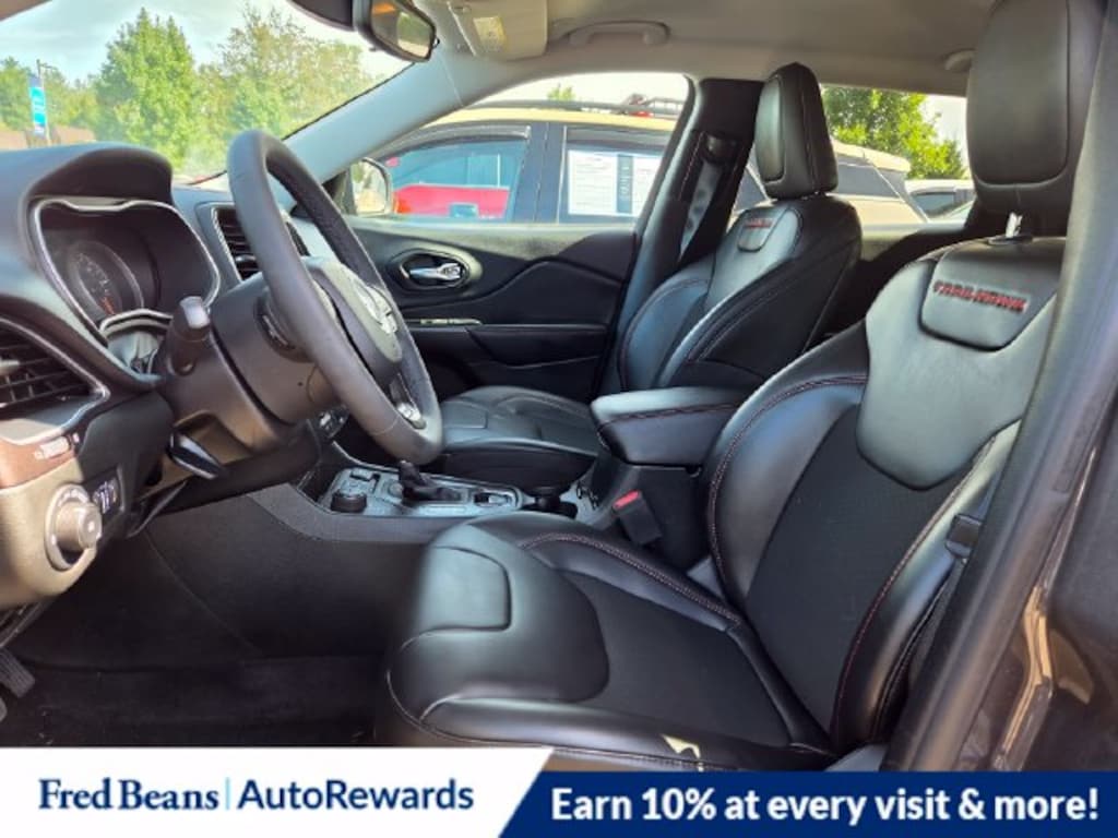 Used 2022 Jeep Cherokee Trailhawk SUV
