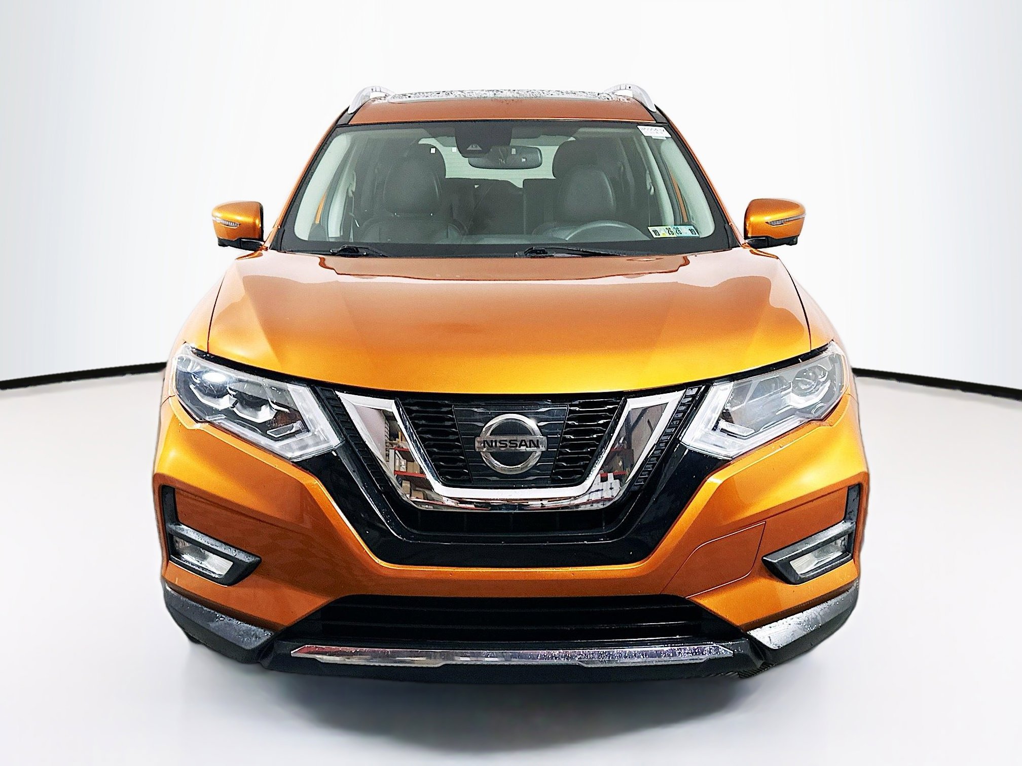 2017 Nissan Rogue SL photo 2