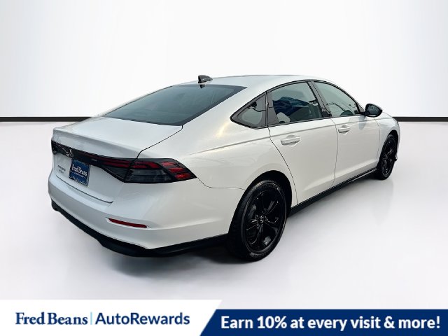 2025 Honda Accord SE - Photo 9