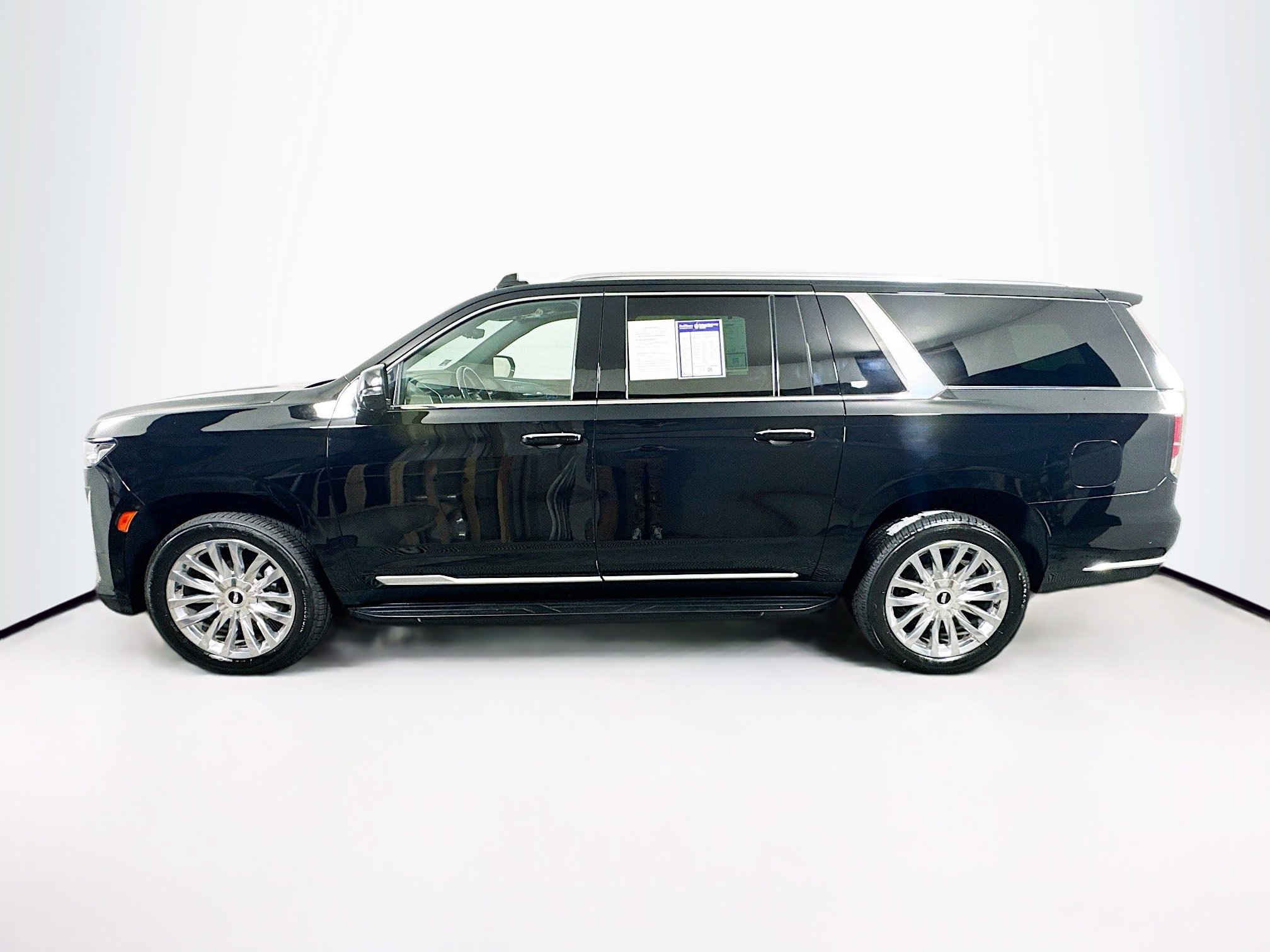 2023 Cadillac Escalade ESV Premium Luxury photo 3