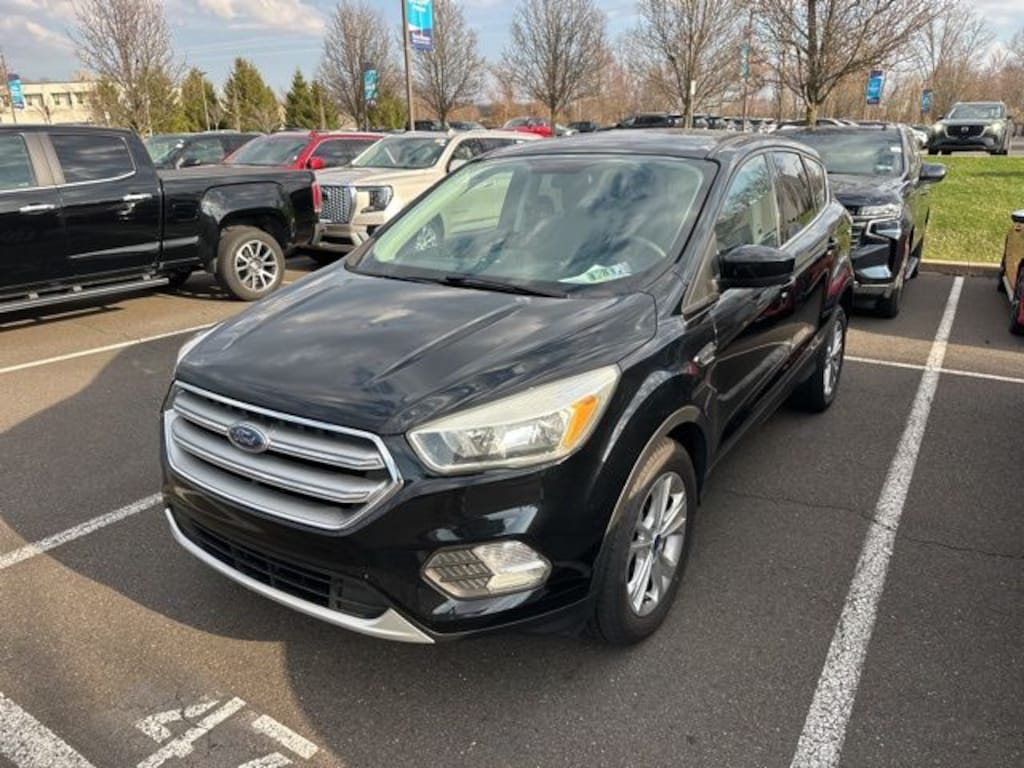 Used 2017 Ford Escape SE SUV