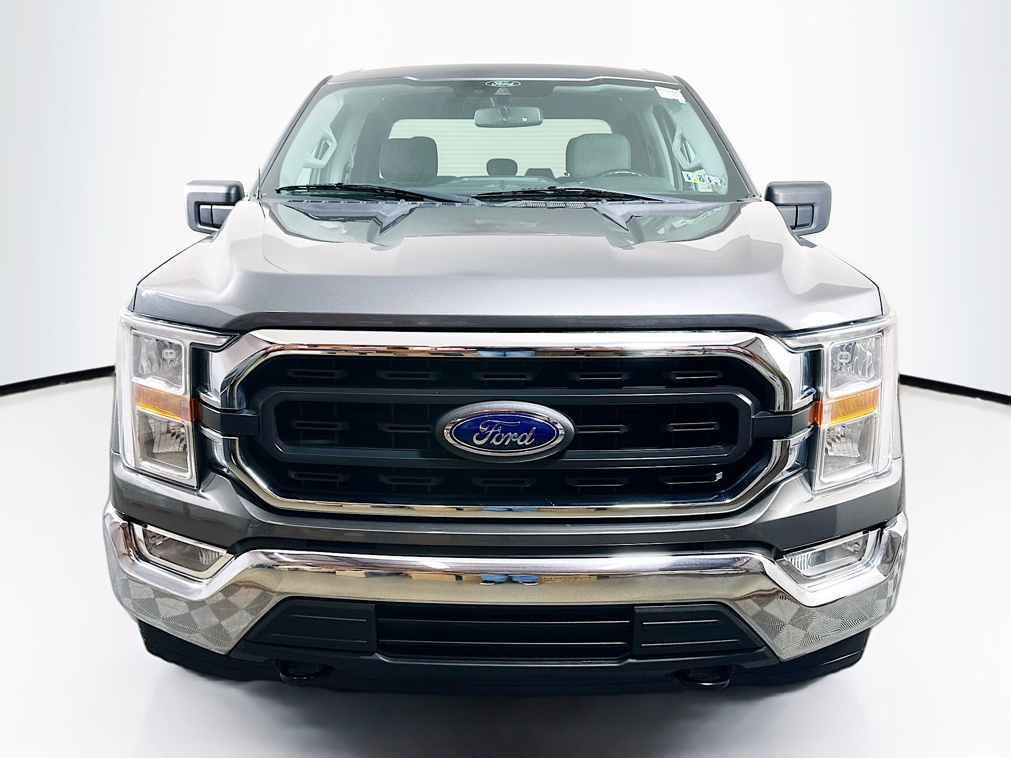2021 Ford F-150 XLT photo 2