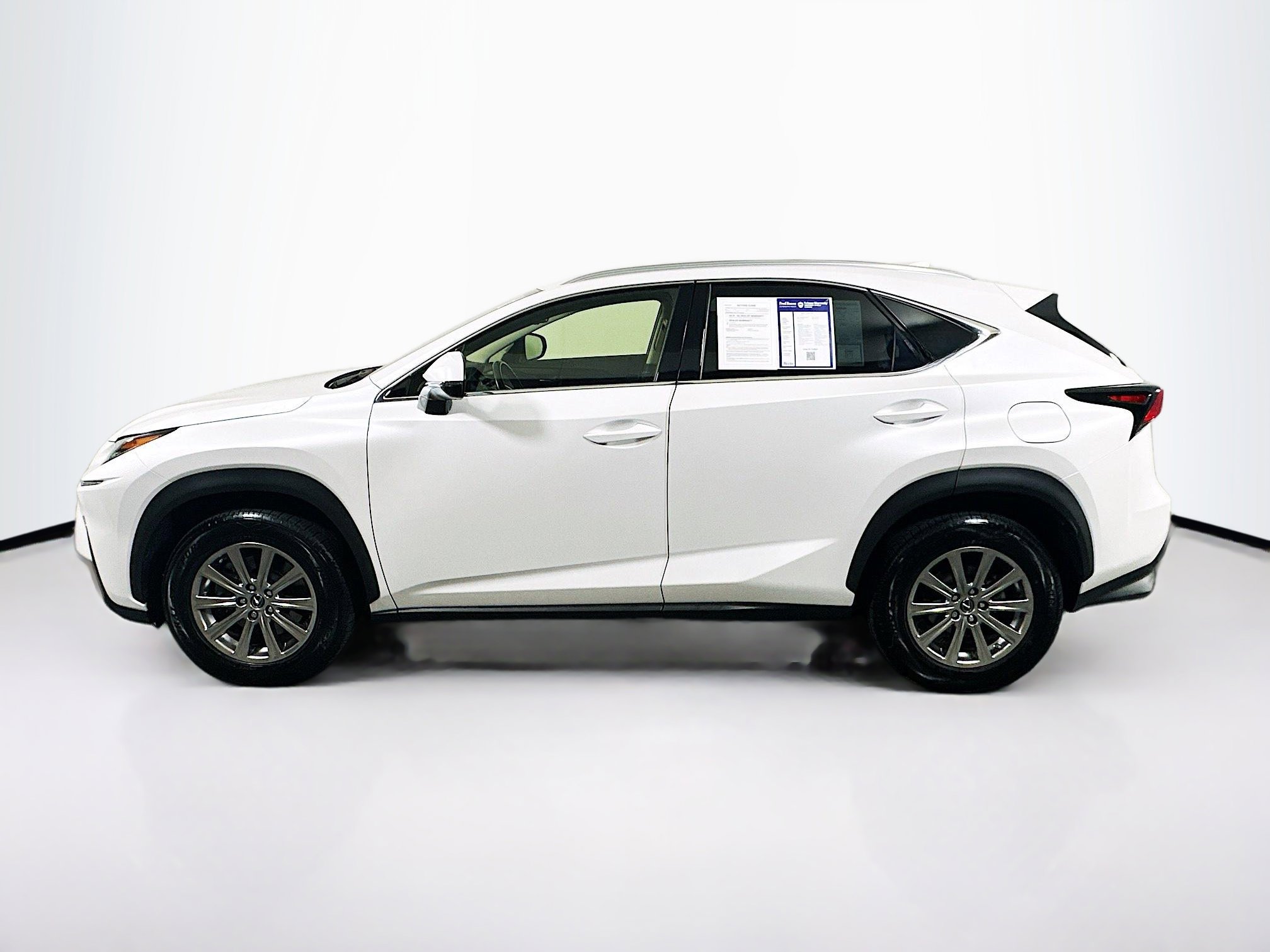 2021 Lexus NX 300 photo 4