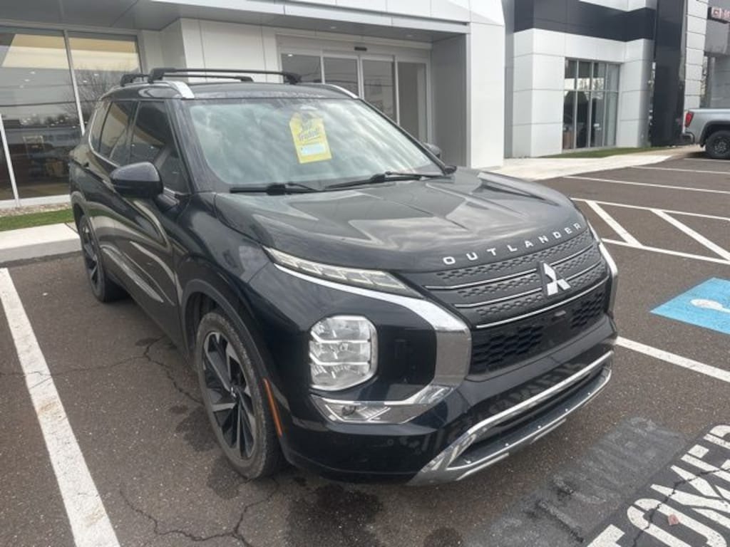 Used 2022 Mitsubishi Outlander SEL CUV