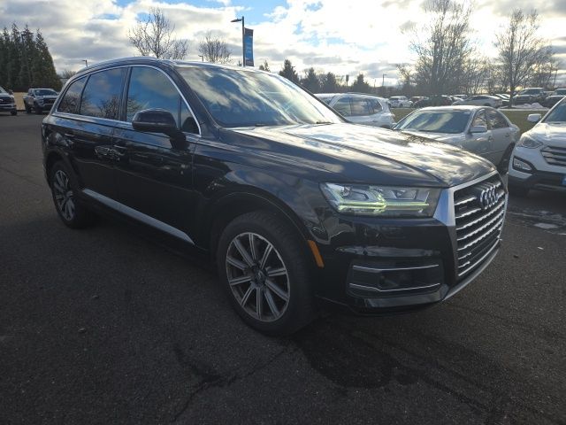 2017 Audi Q7 Premium Plus's photo