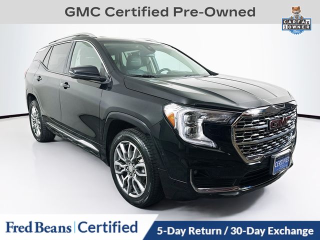 2022 GMC Terrain Denali's photo