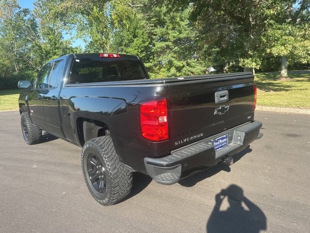 2018 Chevrolet Silverado 1500 LT photo 4