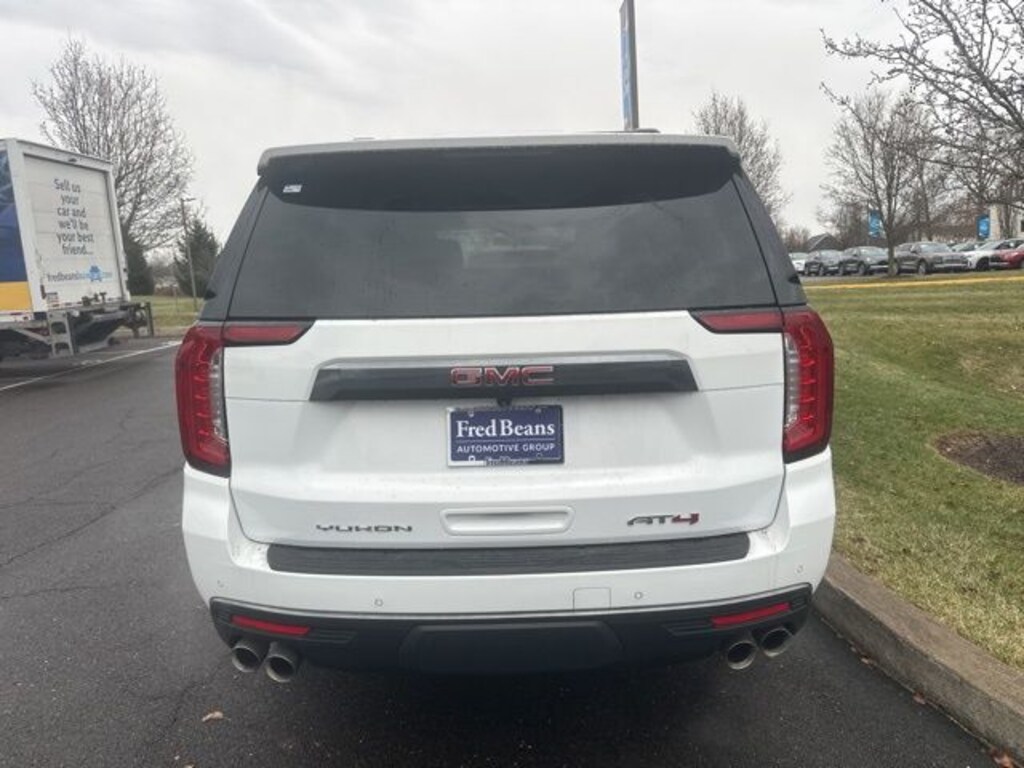 Used 2022 GMC Yukon XL AT4 SUV