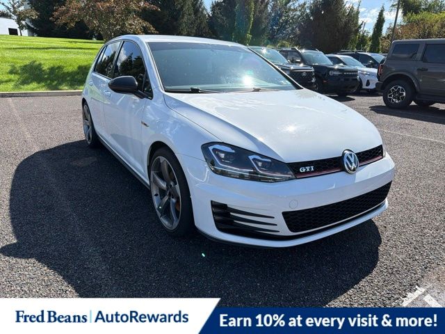 2017 Volkswagen Golf GTI Hatchback 