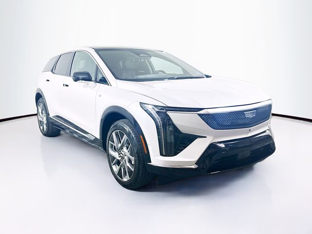 2025 Cadillac Optiq Luxury 2 AWD's photo