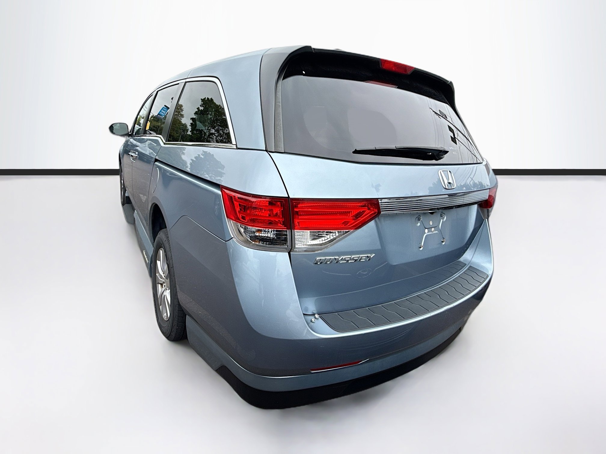 2014 Honda Odyssey EX-L photo 4