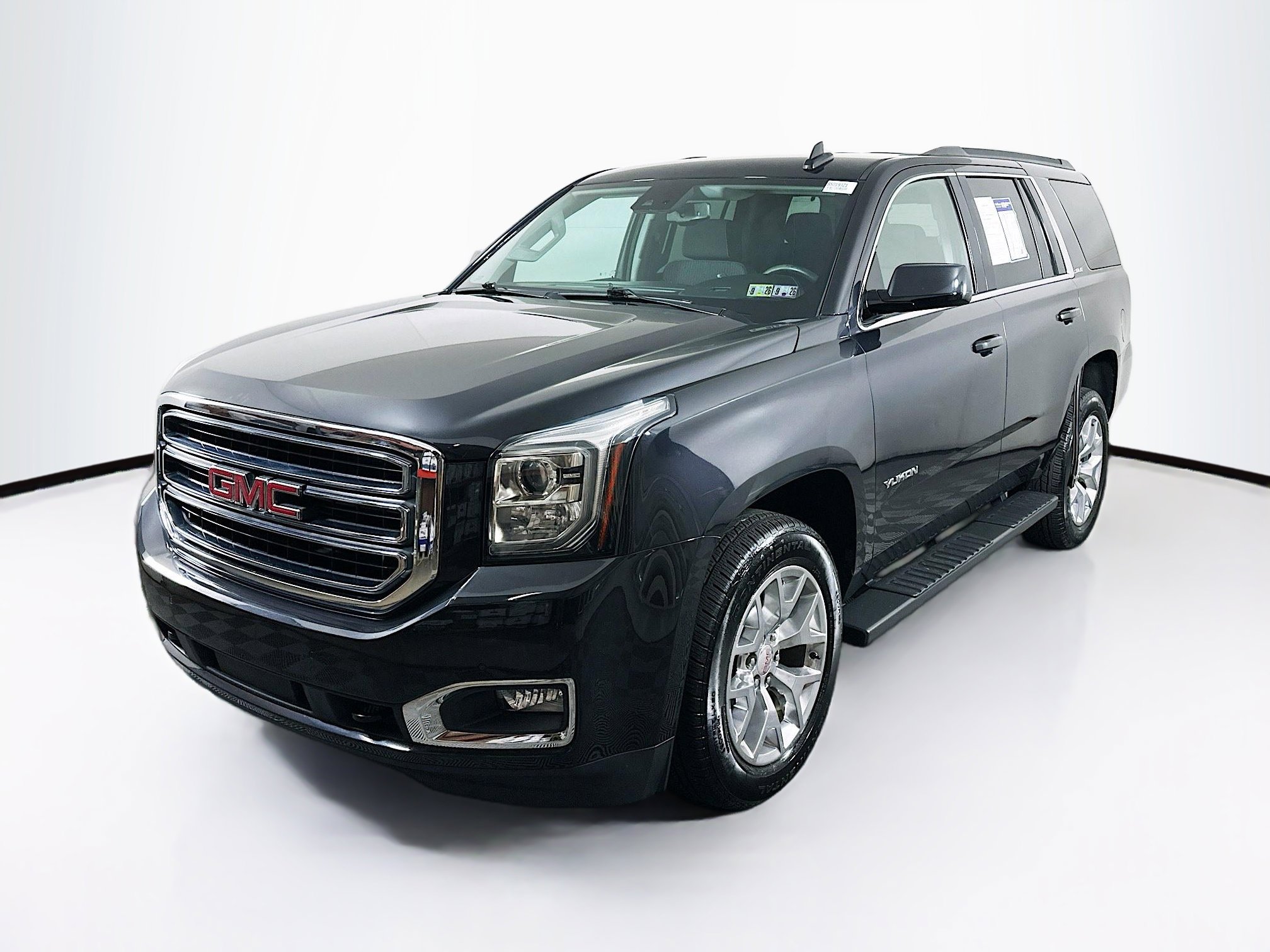 2020 Gmc Yukon SLE photo 3