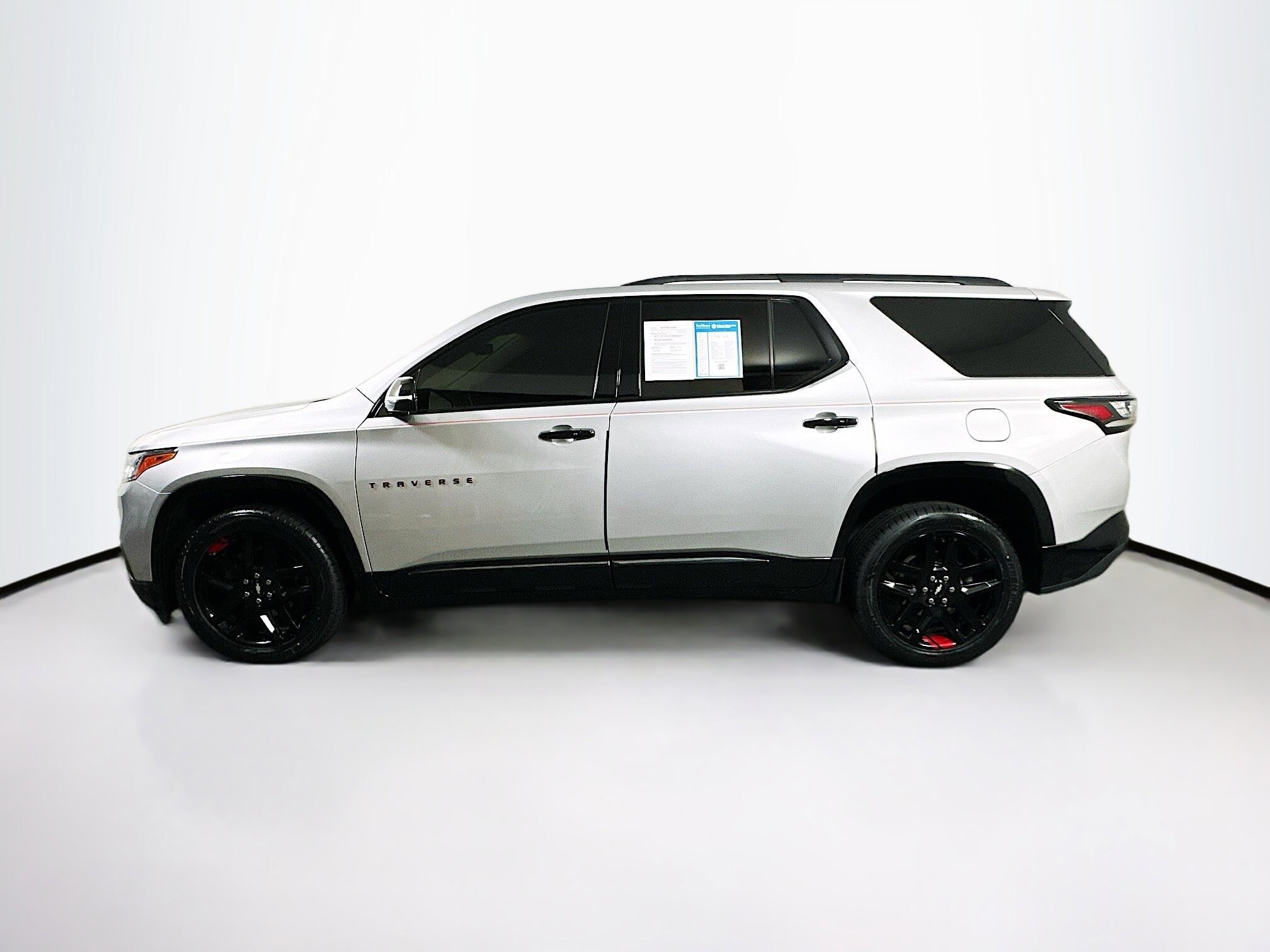 2020 Chevrolet Traverse Premier photo 2