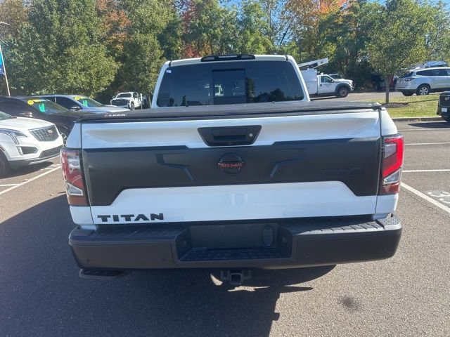 2022 Nissan Titan PRO-4X photo 3